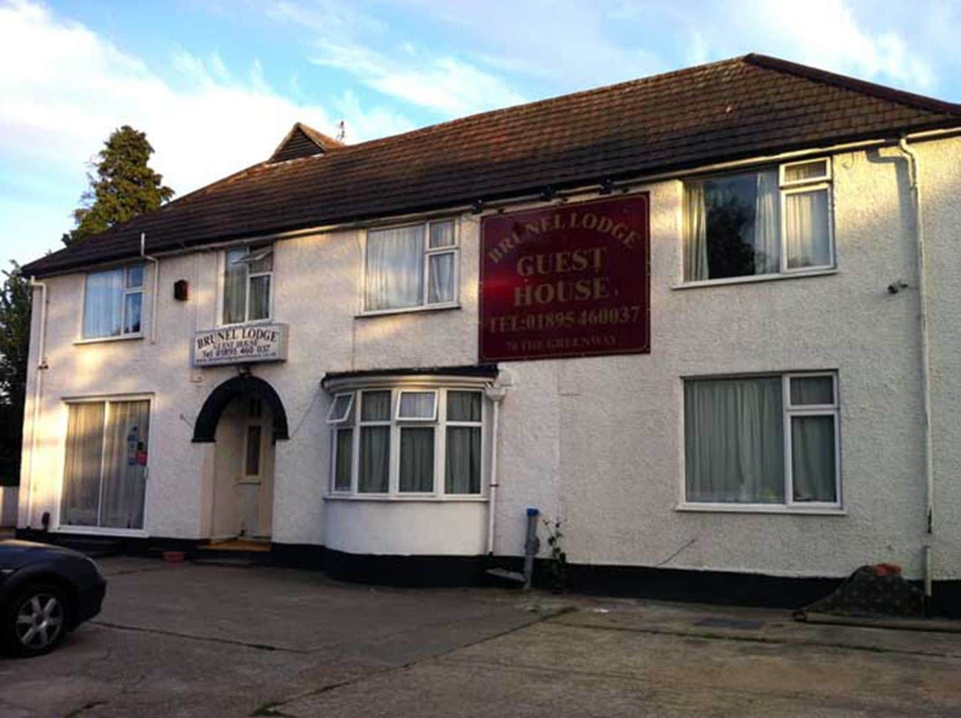 Oyo Brunel Hotel Uxbridge Exterior photo