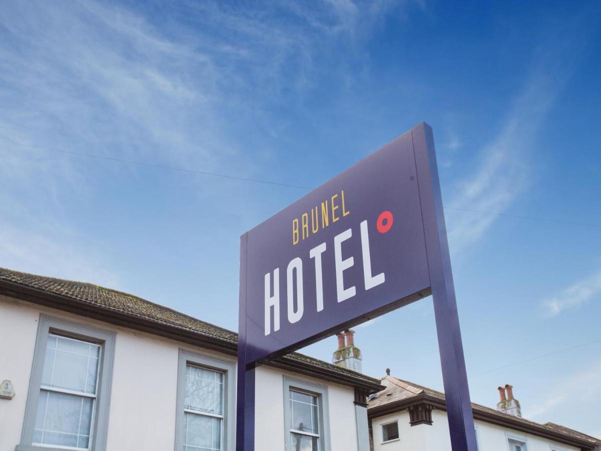 Oyo Brunel Hotel Uxbridge Exterior photo